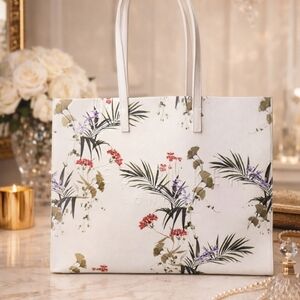 Ted Baker London Icon Tote NWT White Floral Botanical Print Large Luxury Work